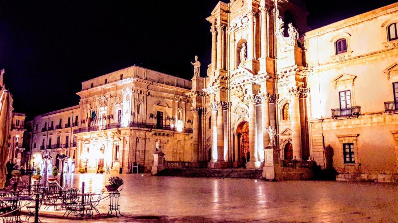 Elegante Appartamento In Palazzo Storico Ortigia سيراكوزا المظهر الخارجي الصورة